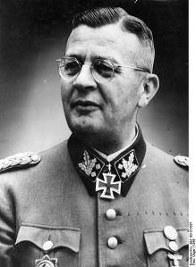 SS-Obergruppenführer Erich von dem Bach-Zelewski (1899-1972), dowódca niemieckich sił policyjno-wojskowych tłumiących Powstanie Warszawskie. Fot. Wikipedia 